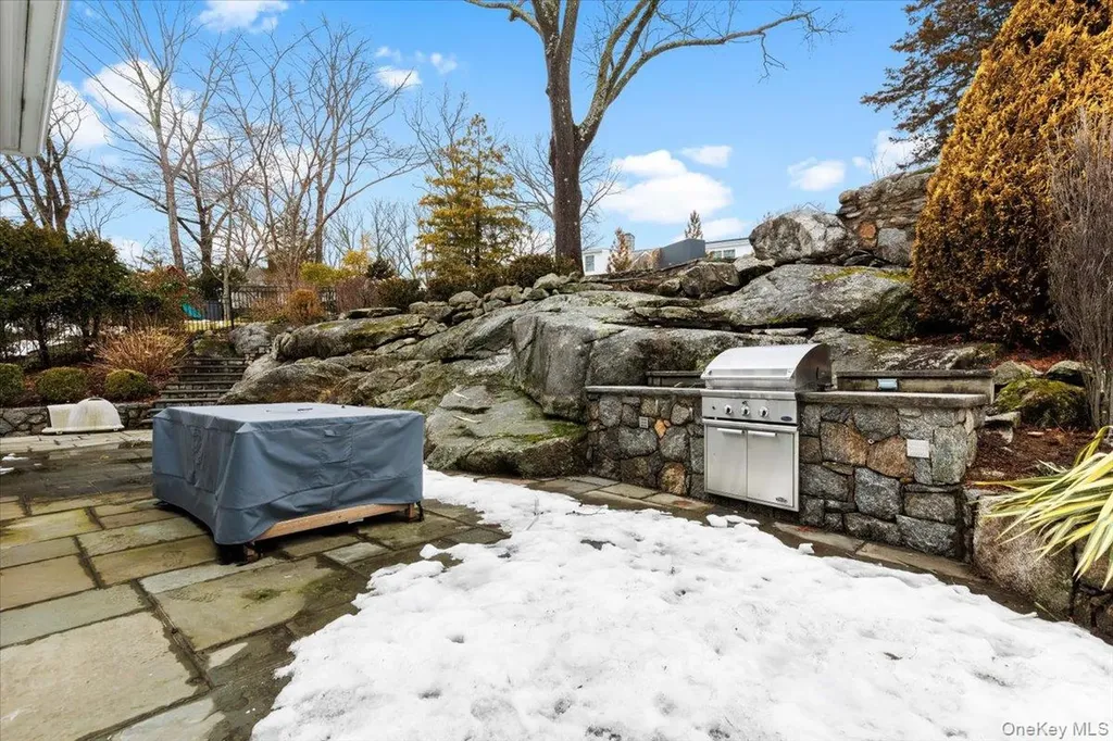 15 Braxmar Drive S Harrison NY 10528
