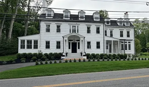 77 Cove Road Oyster Bay NY 11771