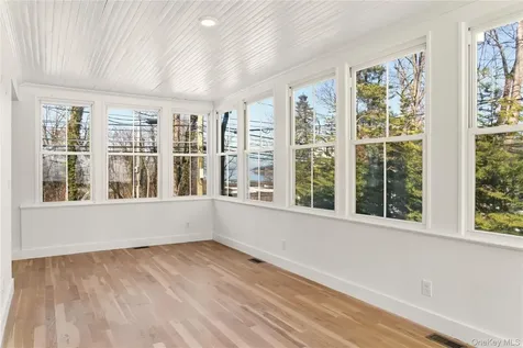 77 Cove Road Oyster Bay NY 11771