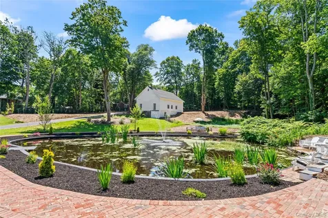 77 Cove Road Oyster Bay NY 11771