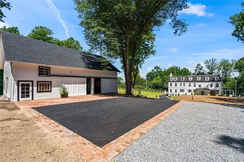 77 Cove Road Oyster Bay NY 11771