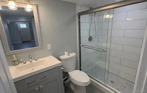 39 West Lane Bay Shore NY 11706