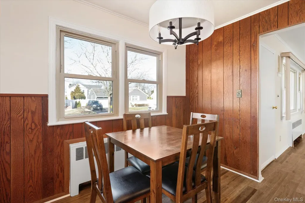 16 Seneca Drive Massapequa NY 11758