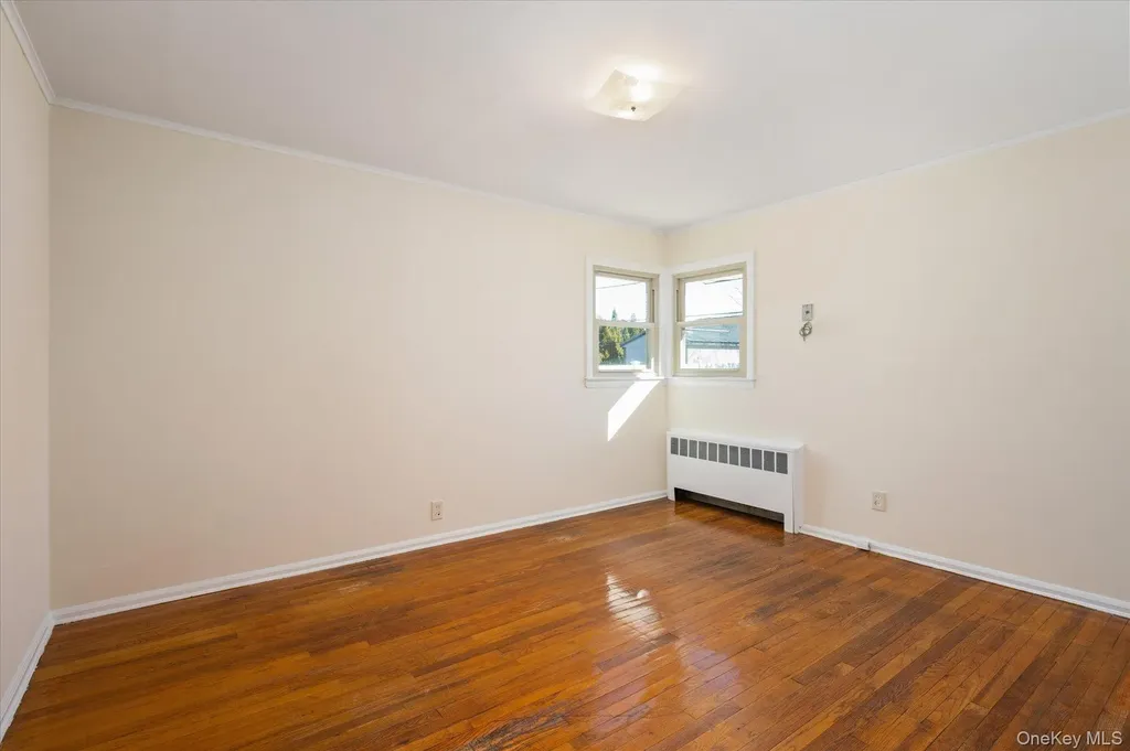 16 Seneca Drive Massapequa NY 11758
