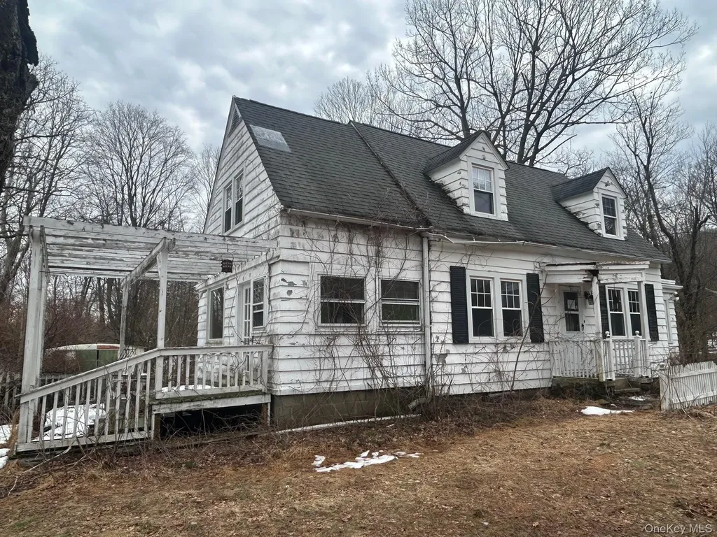 6 Erin Court Cornwall NY 12518