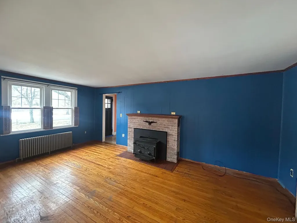 6 Erin Court Cornwall NY 12518