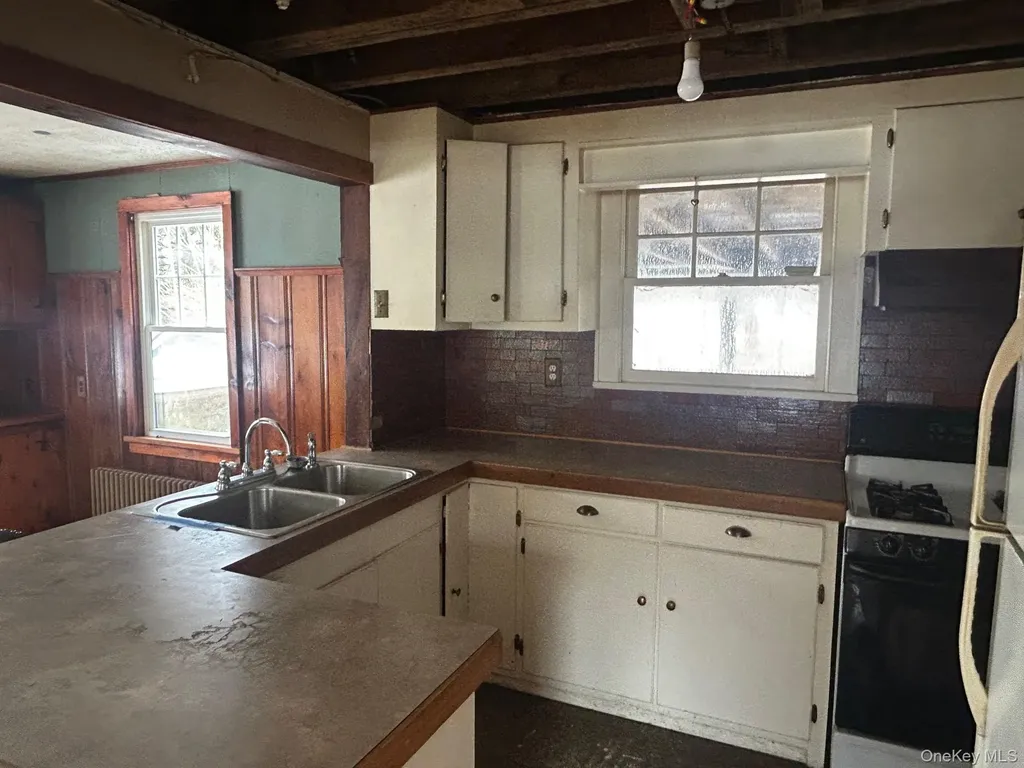 6 Erin Court Cornwall NY 12518