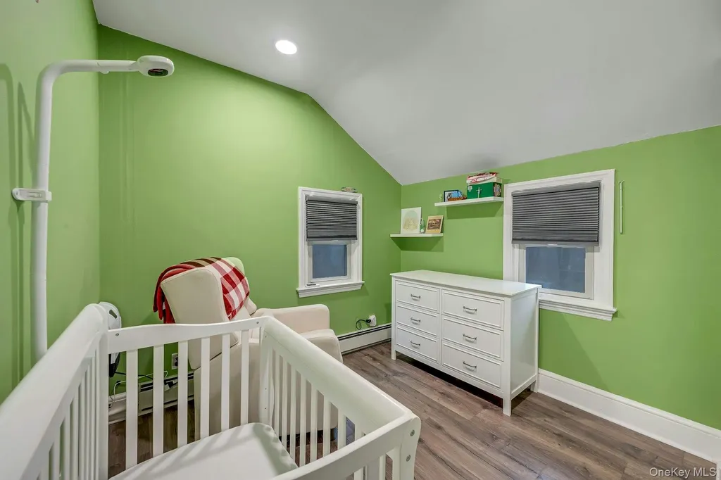 32 Glendale Avenue Armonk NY 10504