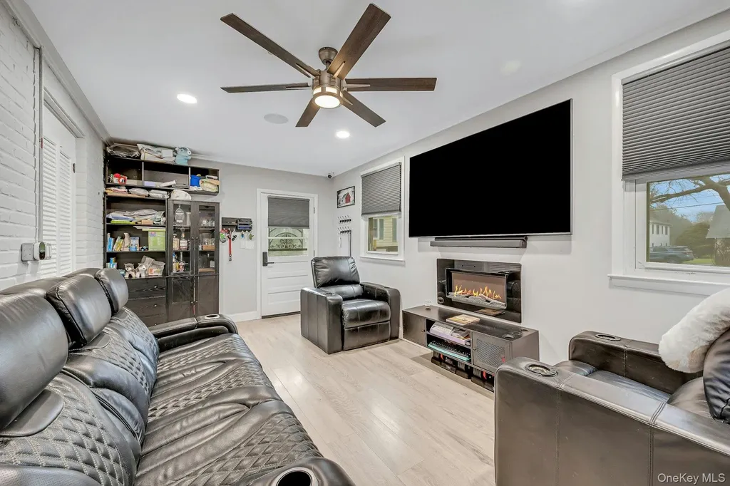 32 Glendale Avenue Armonk NY 10504