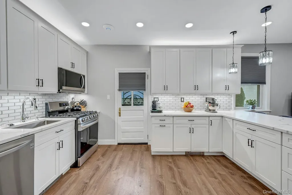 32 Glendale Avenue Armonk NY 10504