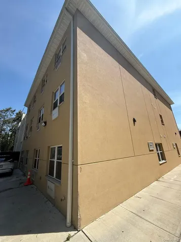 66-60 69th Street Middle Village NY 11379