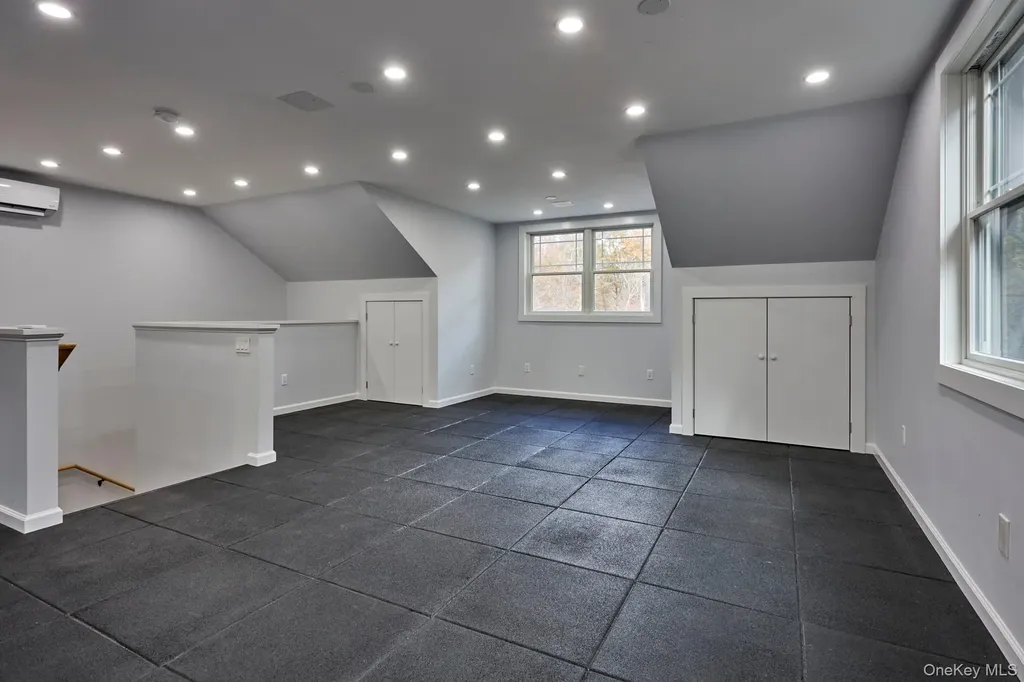 203 Silver Lake Road Rhinebeck NY 12572