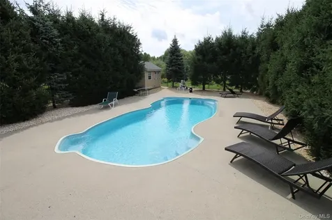 56 Autumn Chase Drive Hopewell Junction NY 12533