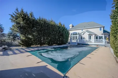 56 Autumn Chase Drive Hopewell Junction NY 12533