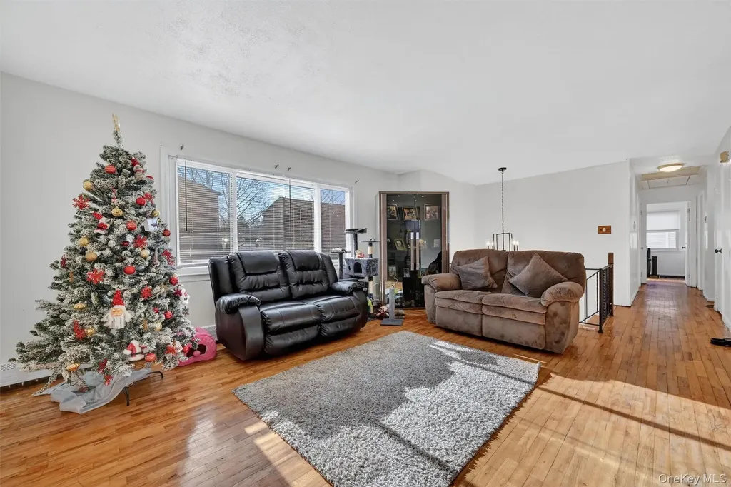 129 Vails Gate Heights Drive New Windsor NY 12553