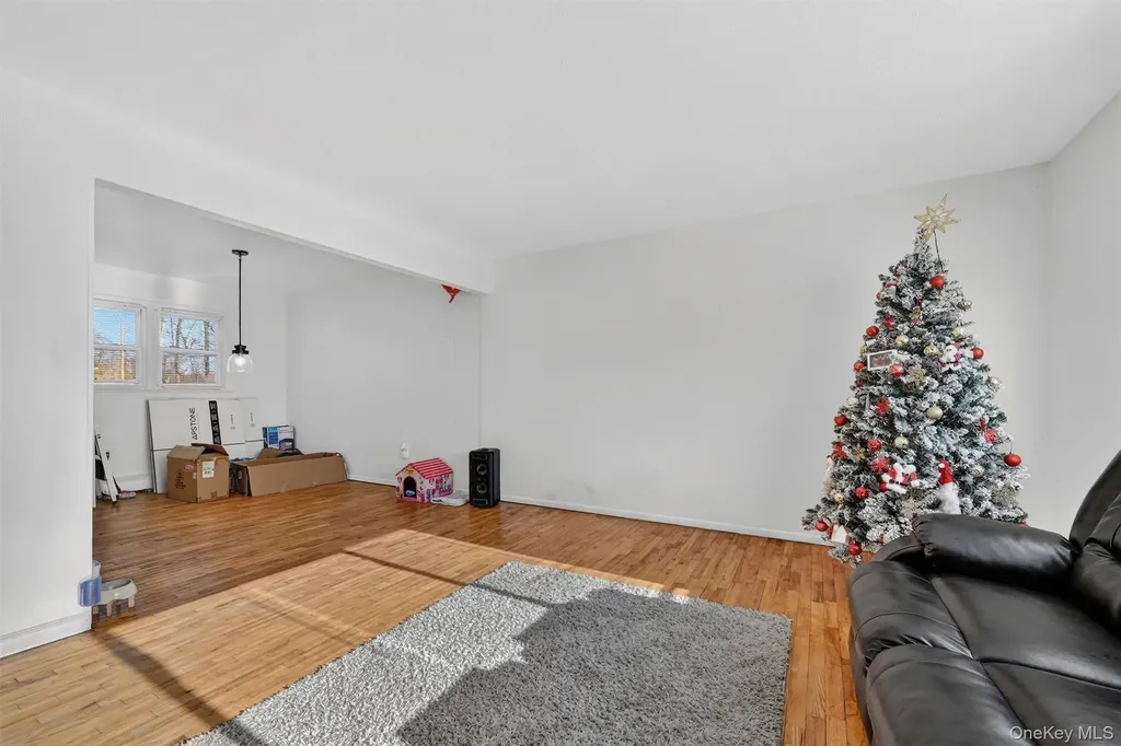 129 Vails Gate Heights Drive New Windsor NY 12553