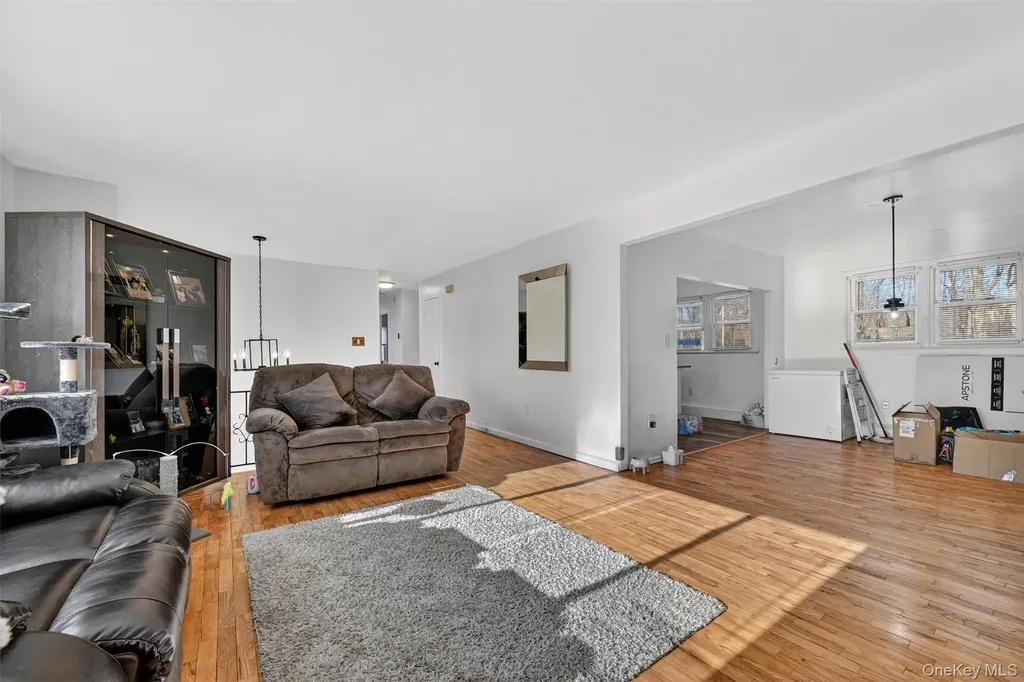 129 Vails Gate Heights Drive New Windsor NY 12553
