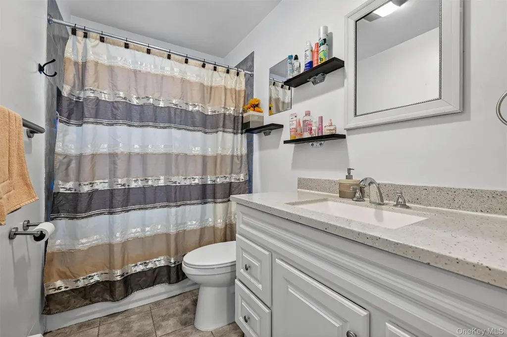 129 Vails Gate Heights Drive New Windsor NY 12553