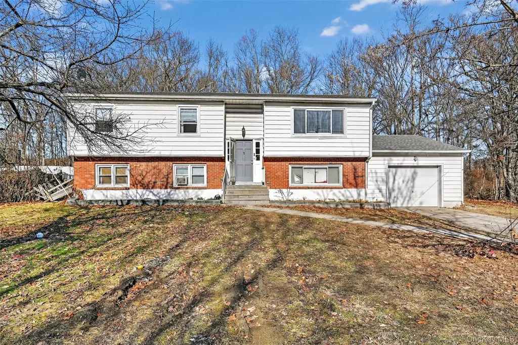 129 Vails Gate Heights Drive New Windsor NY 12553