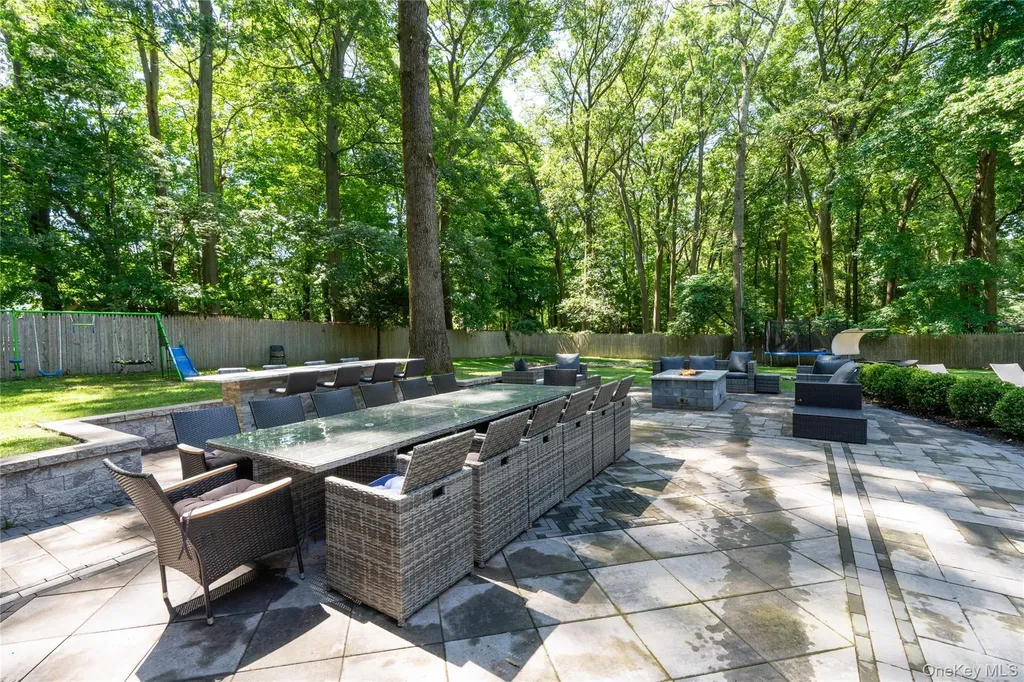 9 E Stemmer Lane Suffern NY 10901