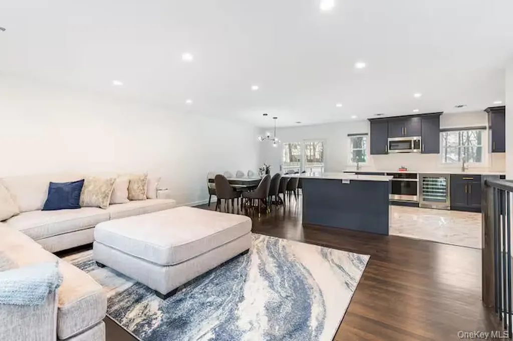 9 E Stemmer Lane Suffern NY 10901