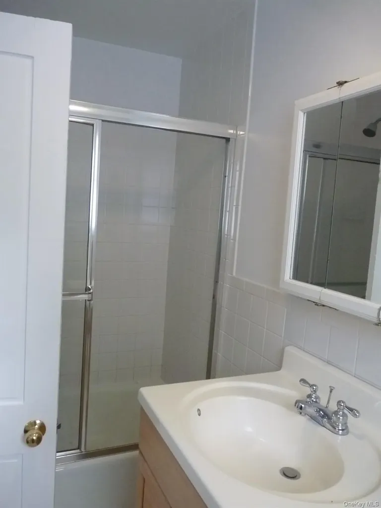48 White Avenue Nyack NY 10960