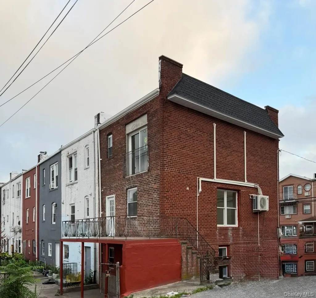 629 E 89th Street Brooklyn NY 11236