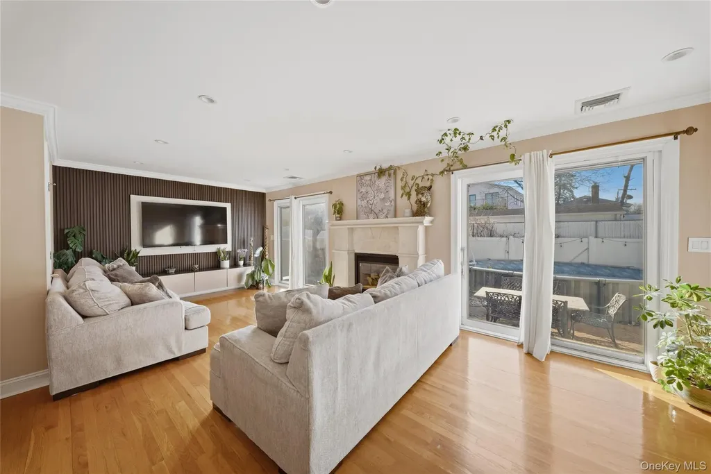 141-16 11th Avenue Malba NY 11357