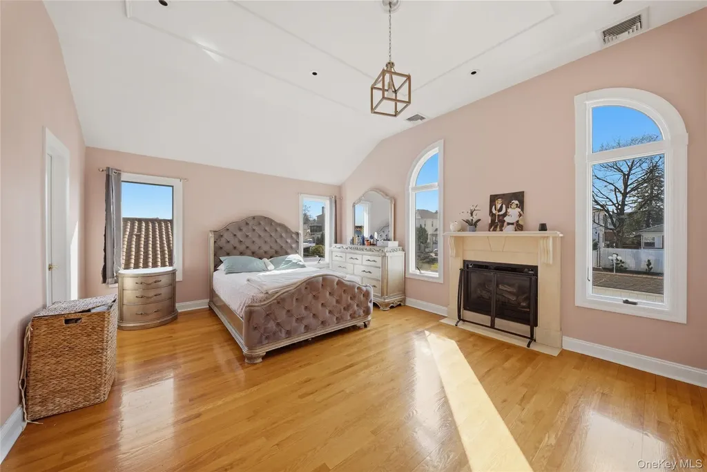 141-16 11th Avenue Malba NY 11357