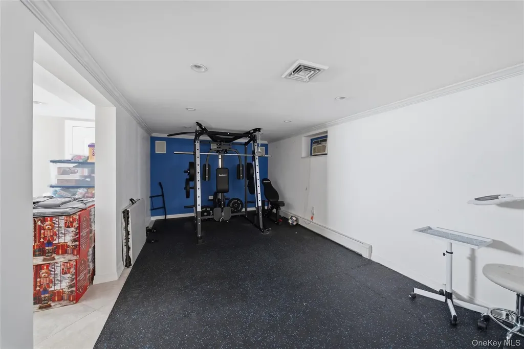 141-16 11th Avenue Malba NY 11357