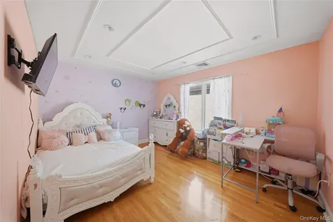 141-16 11th Avenue Malba NY 11357