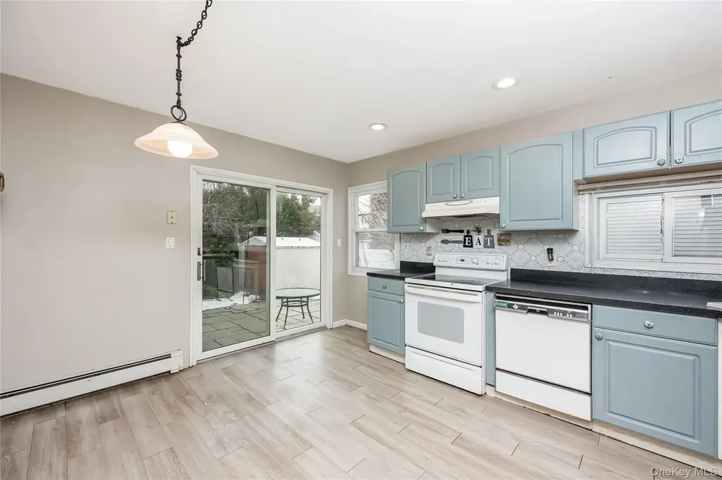 144 Broadway Massapequa Park NY 11762