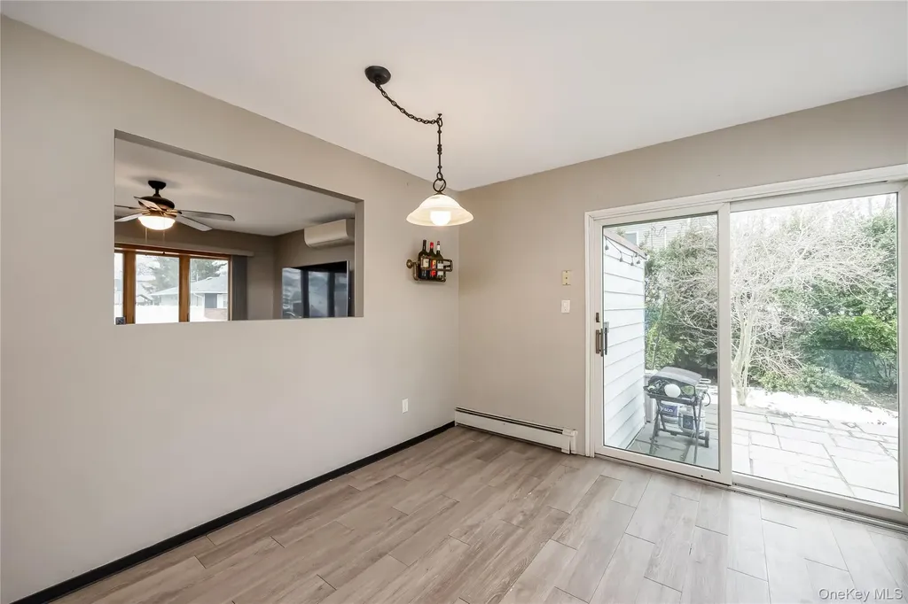 144 Broadway Massapequa Park NY 11762