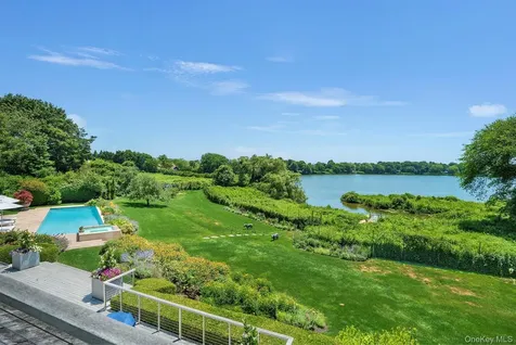 316 Deerfield Road Water Mill NY 11976