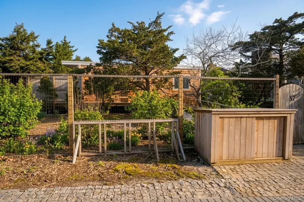 57 Juniper Avenue Seaview NY 11770