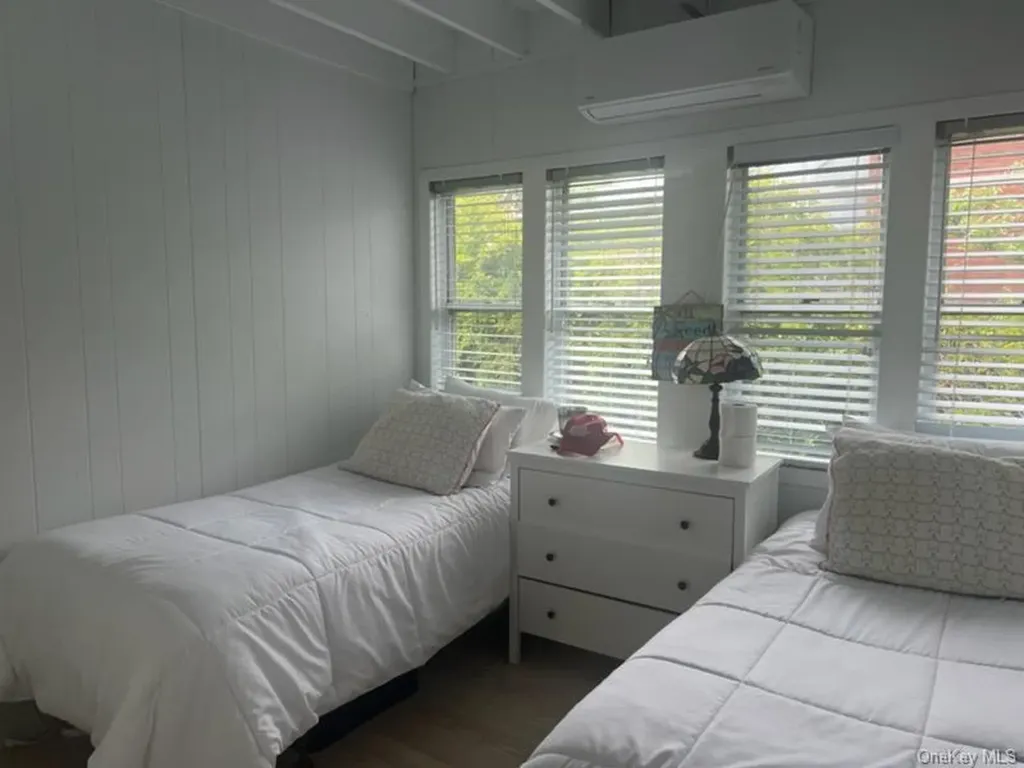 57 Juniper Avenue Seaview NY 11770