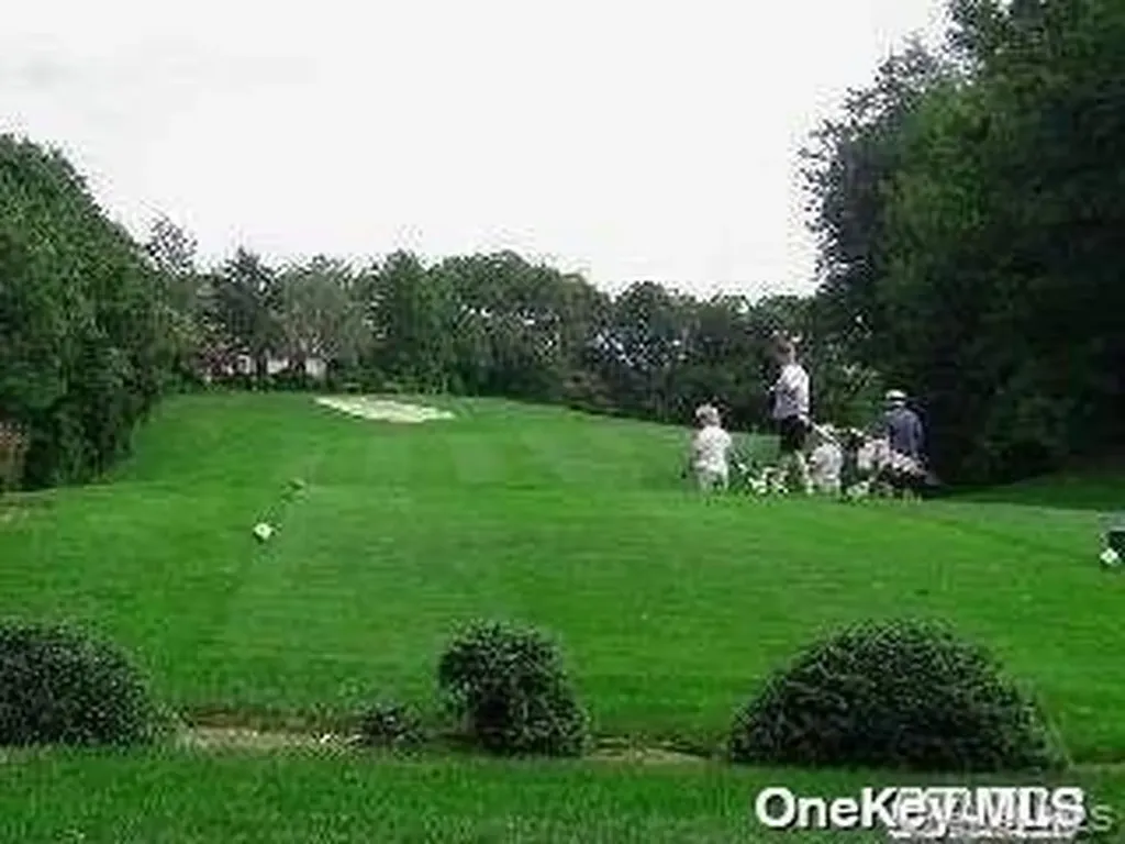 980 Skyline Drive Coram NY 11727