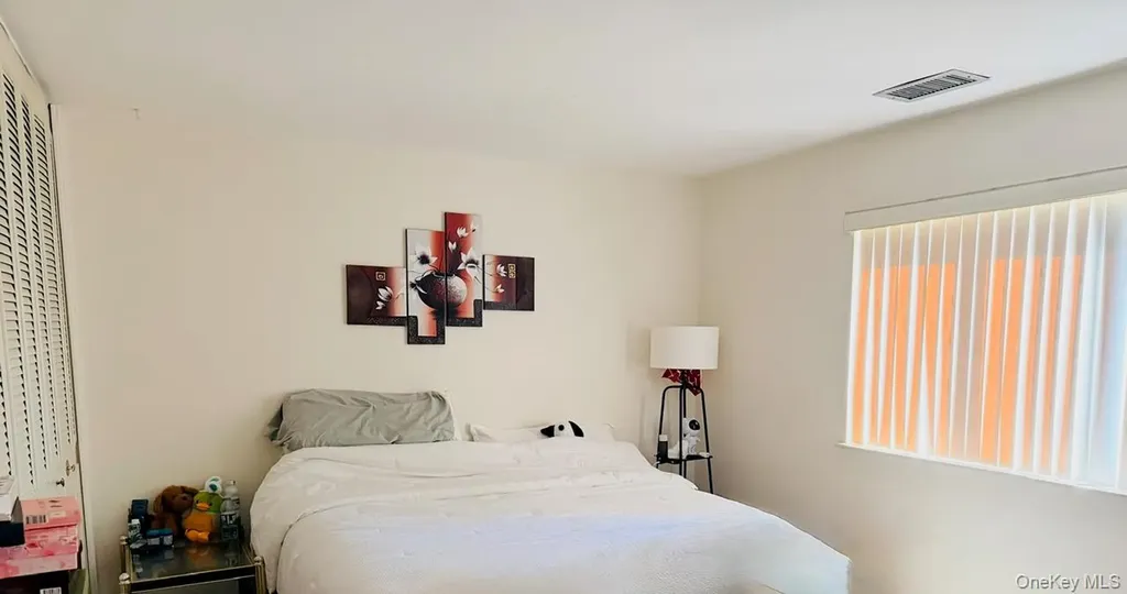 980 Skyline Drive Coram NY 11727