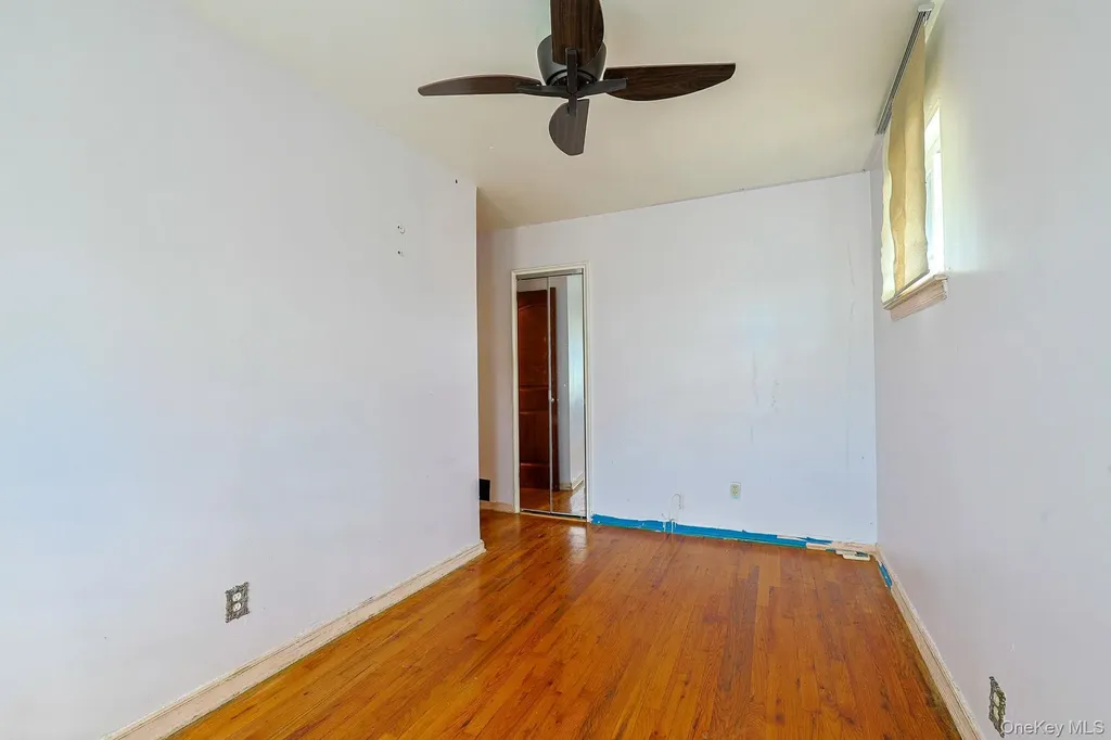 877 E 223rd Street Bronx NY 10466