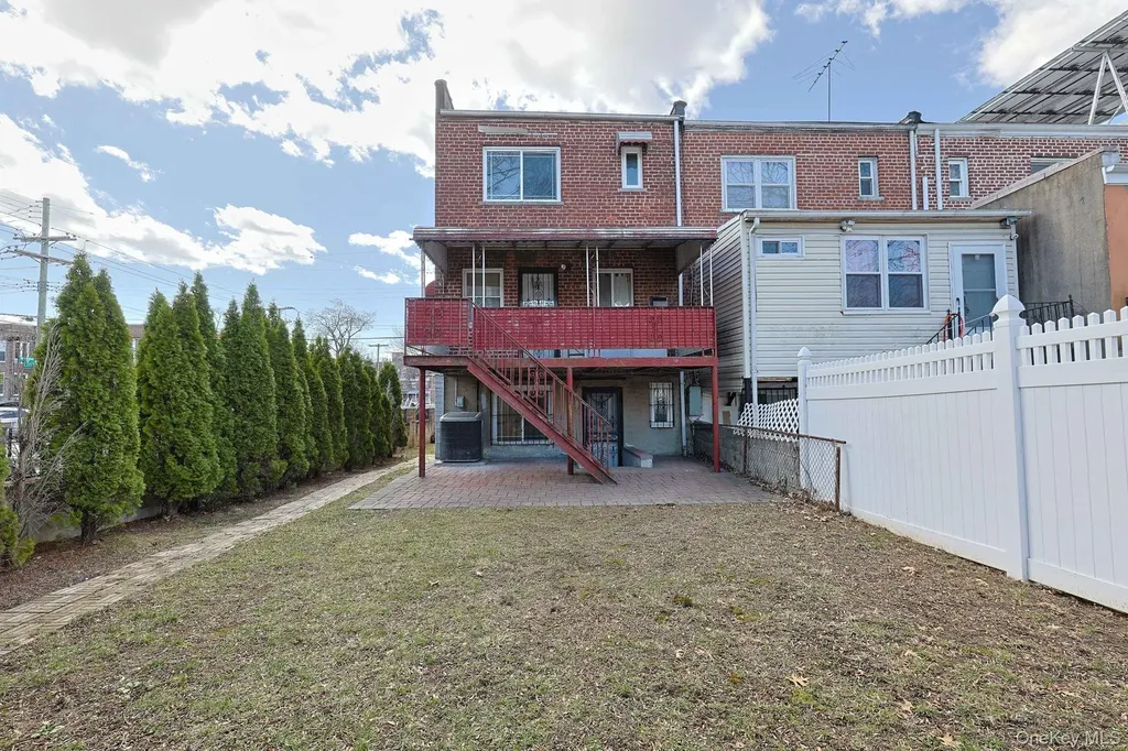 877 E 223rd Street Bronx NY 10466