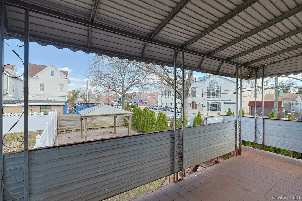 877 E 223rd Street Bronx NY 10466