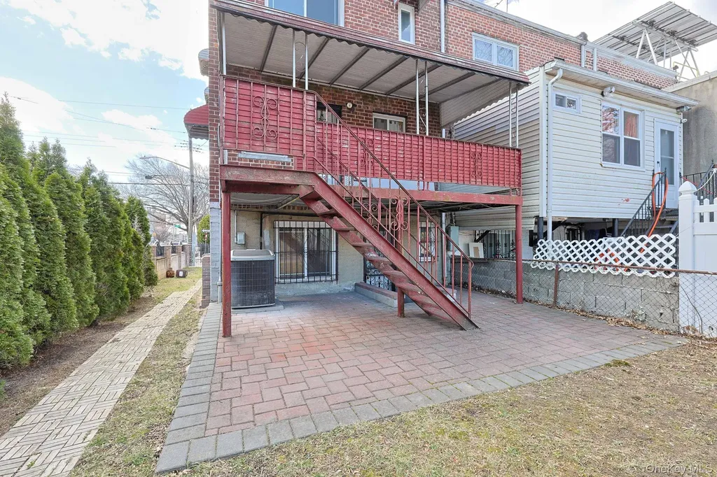 877 E 223rd Street Bronx NY 10466
