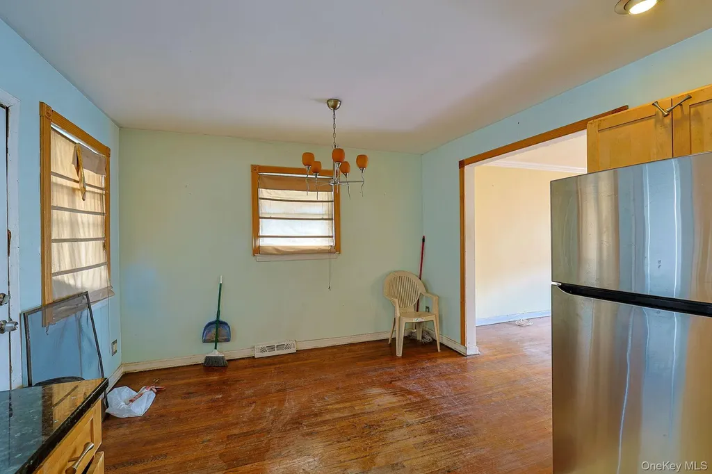 877 E 223rd Street Bronx NY 10466