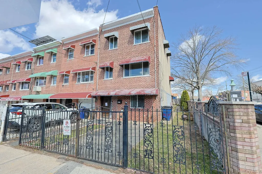 877 E 223rd Street Bronx NY 10466