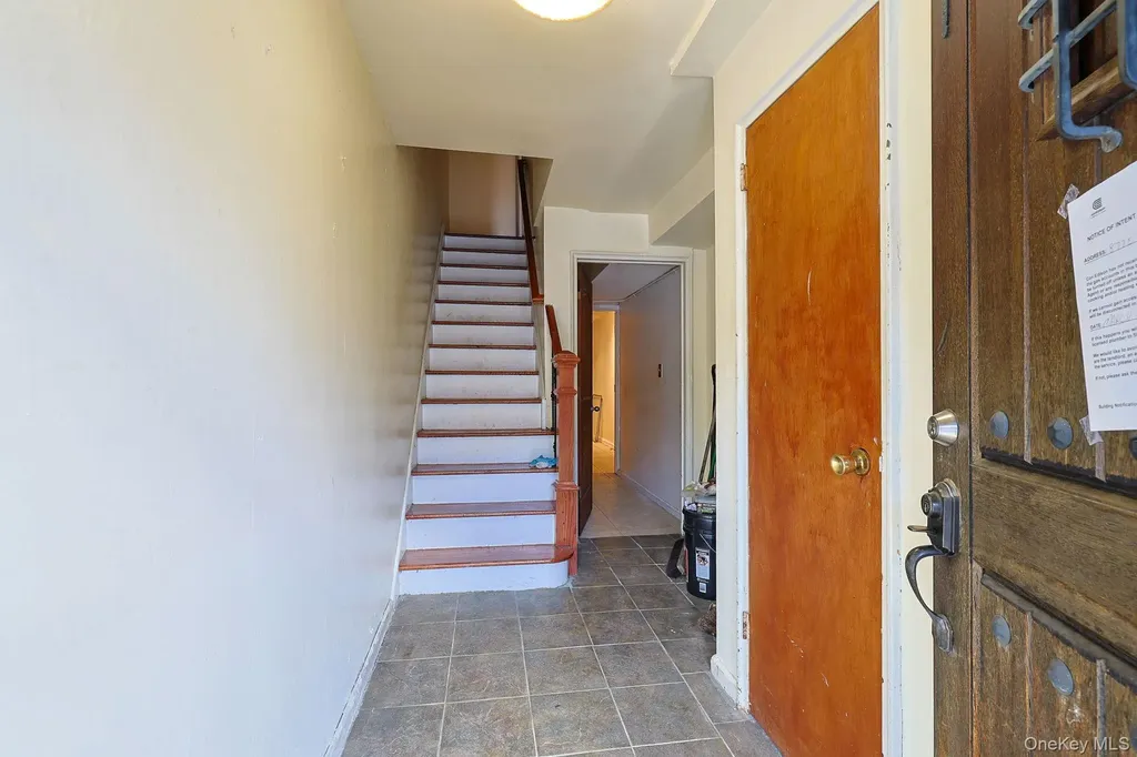 877 E 223rd Street Bronx NY 10466