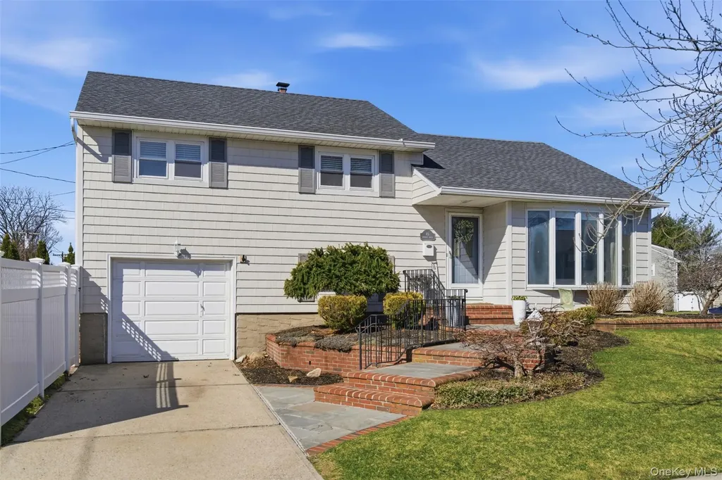 45 Amherst Drive Massapequa NY 11758