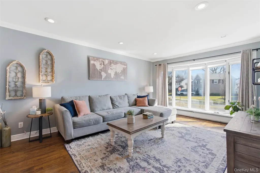 45 Amherst Drive Massapequa NY 11758