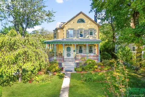 319 Melbourne Avenue Mamaroneck NY 10543