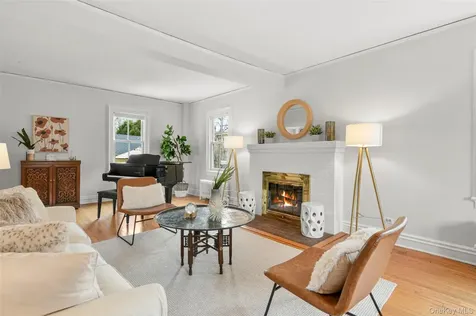 319 Melbourne Avenue Mamaroneck NY 10543