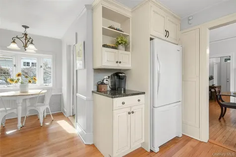 319 Melbourne Avenue Mamaroneck NY 10543